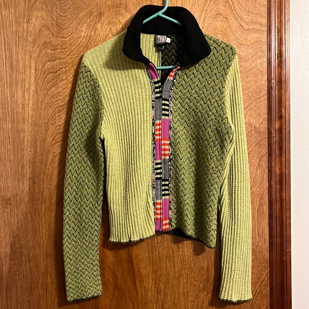 Bets by Canvasbacks zip front sweater, size medium